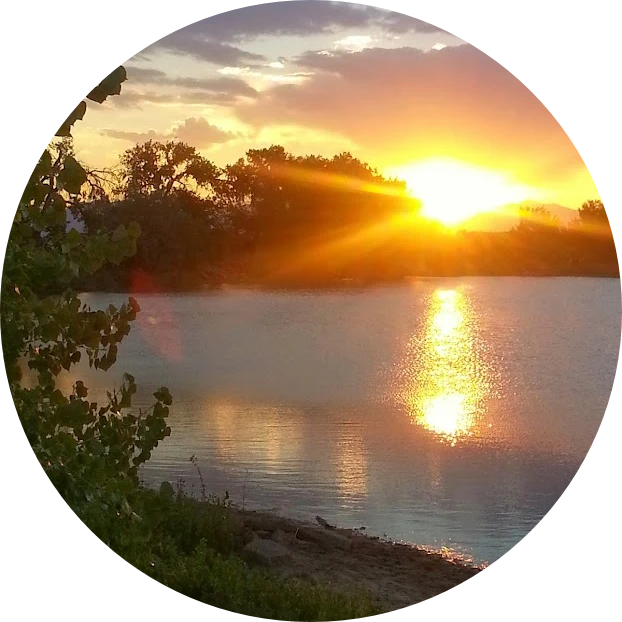 4193-sunset-at-the-lake-cir-622x622-17507158684516.png